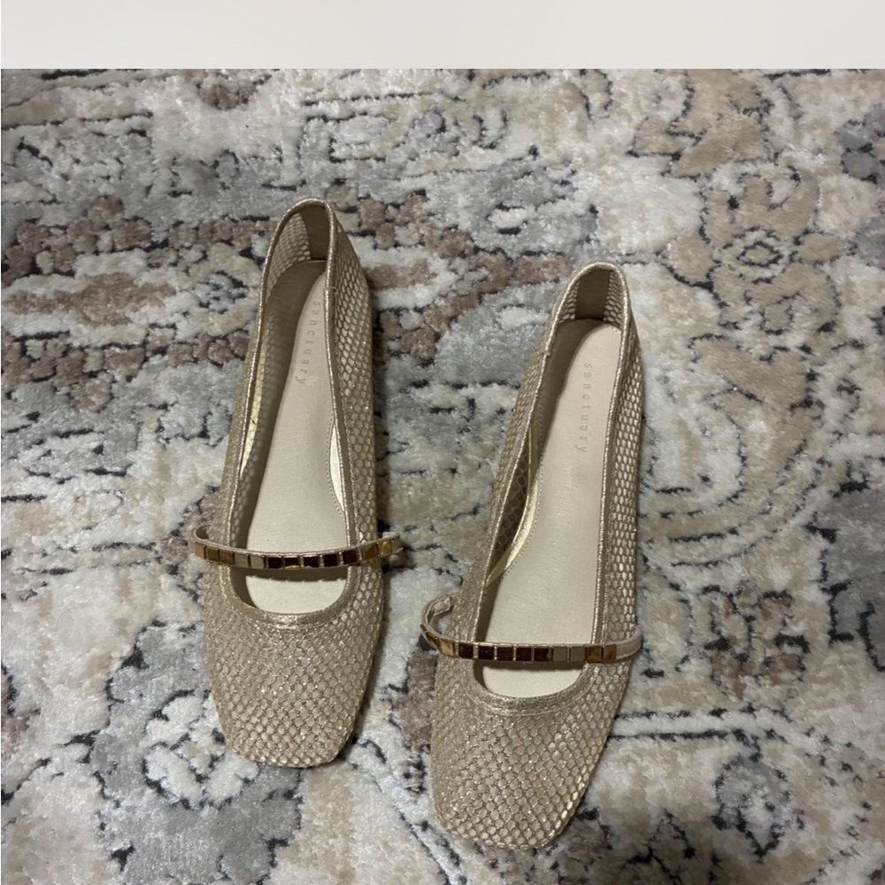 Elegant Beige Women's Shoes